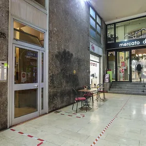 Close To Food And Shopping Bologne